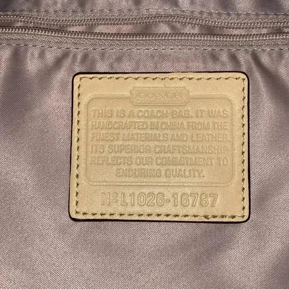 COACH Purse,Shoulder bag. GUC, call outs are minimal and in pics. - Picture 5 of 10